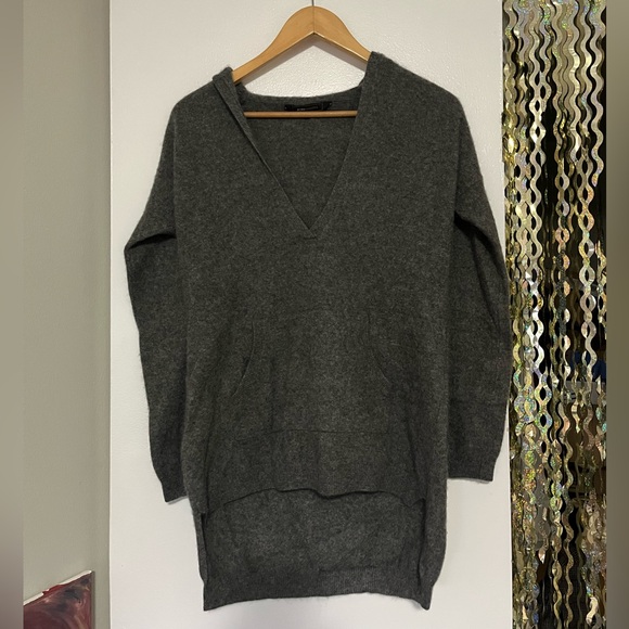 100% cashmere BCBG grey v neck hooded long sleeve sweater hoodie - Picture 2 of 7